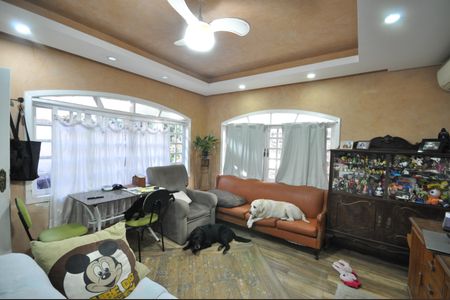 Casa à venda com 360m², 7 quartos e 4 vagasSala 2