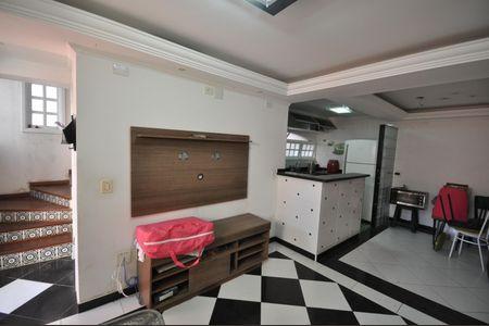 Casa para alugar com 2 quartos, 65m² em Vila Irmaos Arnoni, São Paulo