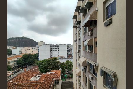 Apartamento à venda com 90m², 3 quartos e 2 vagasÁrea de Serviço