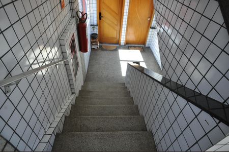 Apartamento à venda com 95m², 3 quartos e 2 vagasEscada de acesso