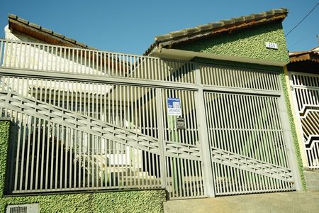 Fachada de casa à venda com 2 quartos, 210m² em Penha de França, São Paulo