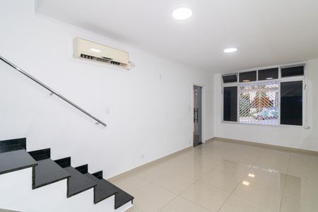 Casa para alugar com 3 quartos, 126m² em Indianópolis, São Paulo