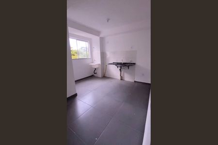 Cozinha de apartamento para alugar com 2 quartos, 46m² em Laranjal, São Gonçalo