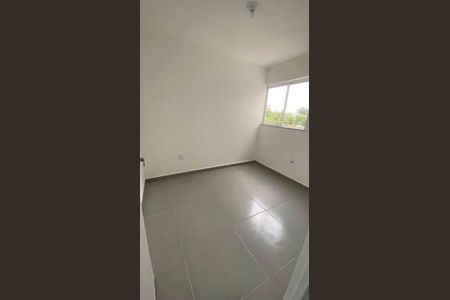 Quarto 2 de apartamento para alugar com 2 quartos, 46m² em Laranjal, São Gonçalo