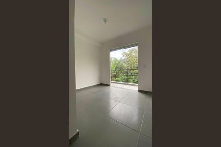 Sala de apartamento para alugar com 2 quartos, 46m² em Laranjal, São Gonçalo