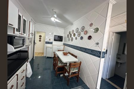 Apartamento para alugar com 149m², 3 quartos e 2 vagas Apartamento para alugar com 149m², 3 quartos e 2 vagasCozinha