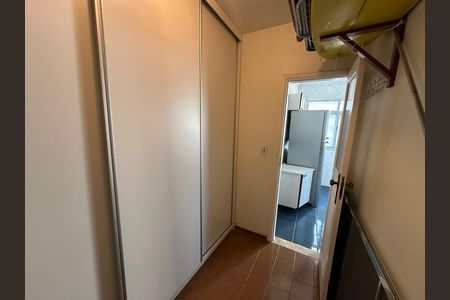 Quarto de Serviço de apartamento para alugar com 3 quartos, 149m² em Itararé, São Vicente