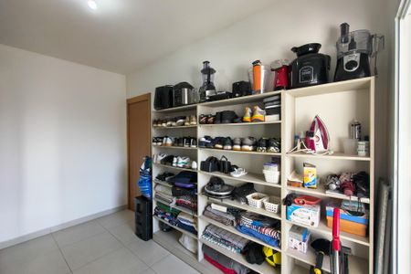 Apartamento para alugar com 70m², 2 quartos e 1 vagaCloset