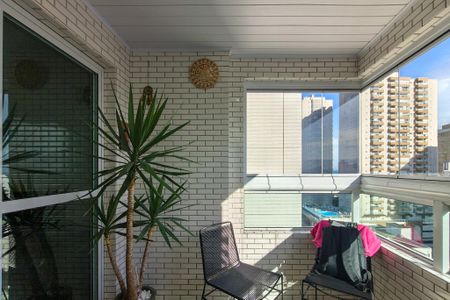 Apartamento para alugar com 70m², 2 quartos e 1 vagaSacada