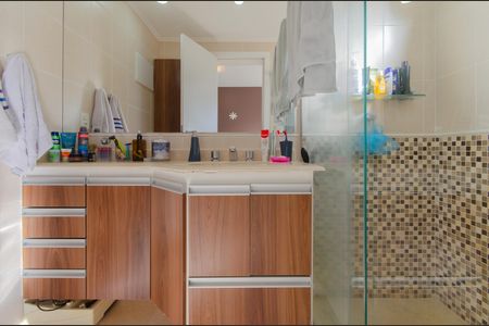 Banheiro da Suíte 1 de apartamento para alugar com 4 quartos, 165m² em Vila Mariana, São Paulo
