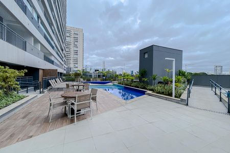 Apartamento à venda com 75m², 2 quartos e 1 vagaÁrea comum - Piscina