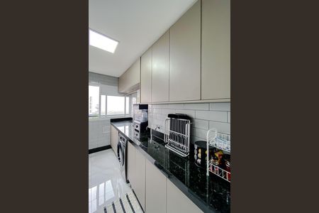 Apartamento à venda com 75m², 2 quartos e 1 vagaÁrea de Serviço