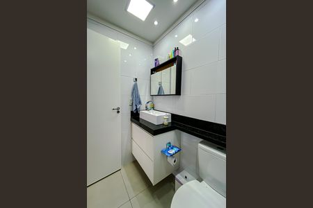 Apartamento à venda com 75m², 2 quartos e 1 vagaBanheiro da Suíte