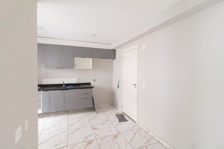 Sala de apartamento para alugar com 2 quartos, 37m² em Veloso, Osasco