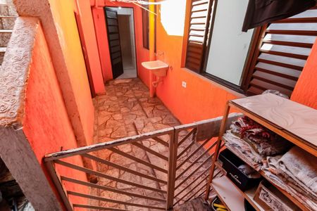 Entrada de casa para alugar com 2 quartos, 52m² em Jardim Maria Duarte, São Paulo