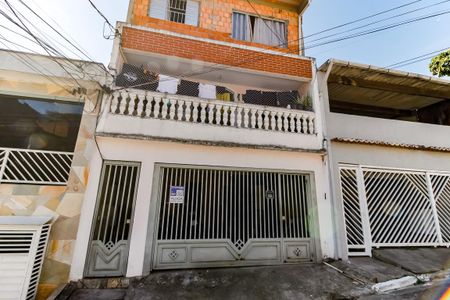 Fachada de casa para alugar com 2 quartos, 52m² em Jardim Maria Duarte, São Paulo