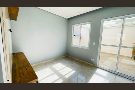 Sala de casa de condomínio para alugar com 2 quartos, 60m² em Tijuco Preto, Cotia