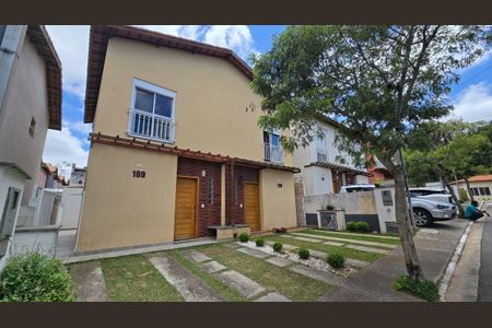 Casa de condomínio para alugar com 60m², 2 quartos e 2 vagas Casa de condomínio para alugar com 60m², 2 quartos e 2 vagasGaragem