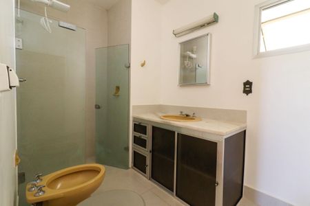 Apartamento à venda com 85m², 3 quartos e 1 vaga Apartamento à venda com 85m², 3 quartos e 1 vagaBanheiro social