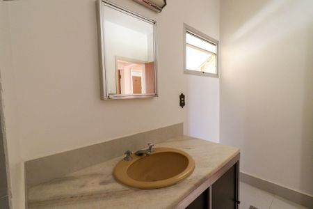 Apartamento à venda com 85m², 3 quartos e 1 vaga Apartamento à venda com 85m², 3 quartos e 1 vagaBanheiro social