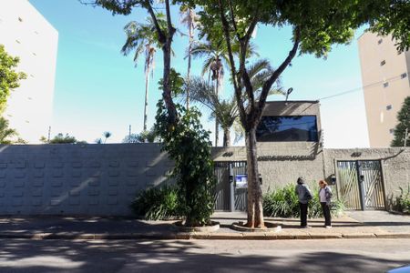 Apartamento à venda com 85m², 3 quartos e 1 vaga Apartamento à venda com 85m², 3 quartos e 1 vagaFachada
