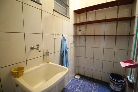 Casa de condomínio para alugar com 85m², 2 quartos e 1 vaga Área de Serviço