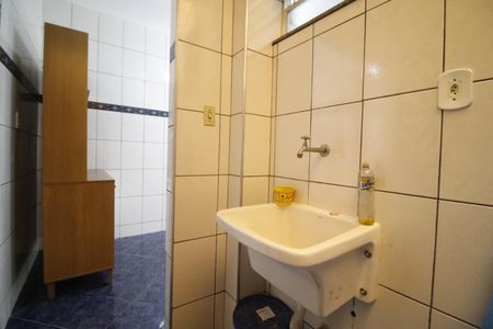 Casa de condomínio para alugar com 85m², 2 quartos e 1 vaga Área de Serviço