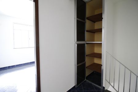 Hall de casa de condomínio para alugar com 2 quartos, 85m² em Taquara, Rio de Janeiro