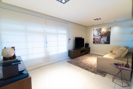 Sala de casa para alugar com 3 quartos, 180m² em Parque Jabaquara, São Paulo