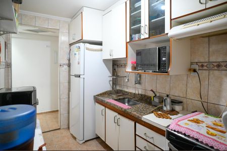 Cozinha de apartamento à venda com 2 quartos, 61m² em Vila Heliopolis, São Paulo