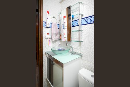 Banheiro de apartamento à venda com 2 quartos, 61m² em Vila Heliopolis, São Paulo