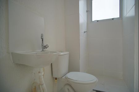 Banheiro Corredor de apartamento para alugar com 2 quartos, 41m² em Santa Rosa de Lima, Porto Alegre