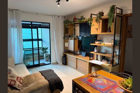 Apartamento para alugar com 82m², 2 quartos e 1 vaga