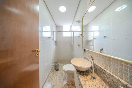 Apartamento à venda com 172m², 3 quartos e 1 vaga Apartamento à venda com 172m², 3 quartos e 1 vagaBanheiro