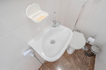 Apartamento à venda com 172m², 3 quartos e 1 vaga Apartamento à venda com 172m², 3 quartos e 1 vagaBanheiro de serviço