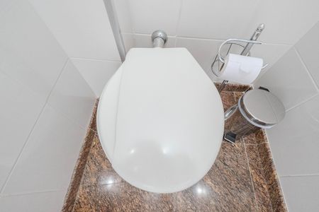 Apartamento à venda com 172m², 3 quartos e 1 vaga Apartamento à venda com 172m², 3 quartos e 1 vagaBanheiro de serviço