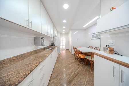 Apartamento à venda com 172m², 3 quartos e 1 vaga Apartamento à venda com 172m², 3 quartos e 1 vagaCozinha
