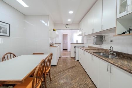 Apartamento à venda com 172m², 3 quartos e 1 vaga Apartamento à venda com 172m², 3 quartos e 1 vagaCozinha
