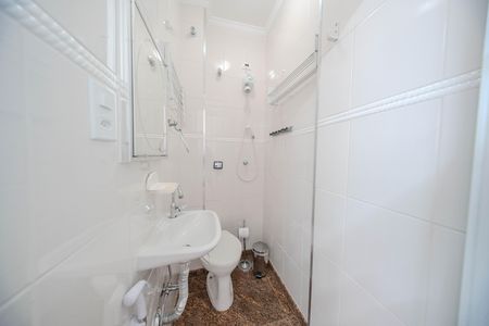Apartamento à venda com 172m², 3 quartos e 1 vaga Apartamento à venda com 172m², 3 quartos e 1 vagaBanheiro de serviço