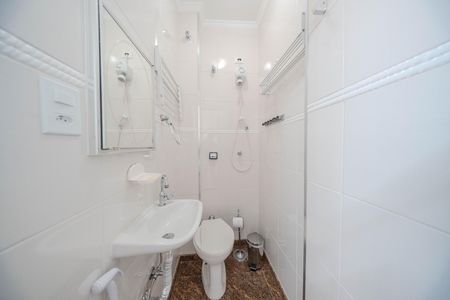 Apartamento à venda com 172m², 3 quartos e 1 vaga Apartamento à venda com 172m², 3 quartos e 1 vagaBanheiro de serviço