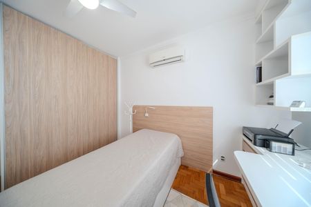 Apartamento à venda com 172m², 3 quartos e 1 vaga Apartamento à venda com 172m², 3 quartos e 1 vagaQuarto 2