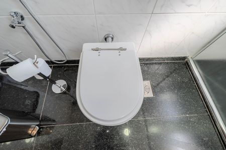 Apartamento à venda com 172m², 3 quartos e 1 vaga Apartamento à venda com 172m², 3 quartos e 1 vagaBanheiro da Suíte 1