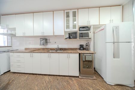 Apartamento à venda com 172m², 3 quartos e 1 vaga Apartamento à venda com 172m², 3 quartos e 1 vagaCozinha