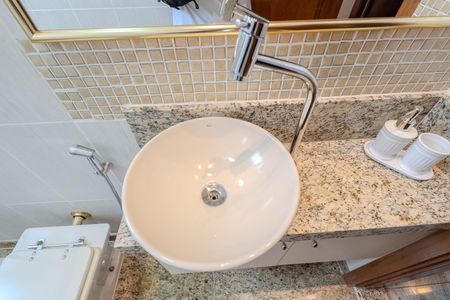 Apartamento à venda com 172m², 3 quartos e 1 vaga Apartamento à venda com 172m², 3 quartos e 1 vagaBanheiro