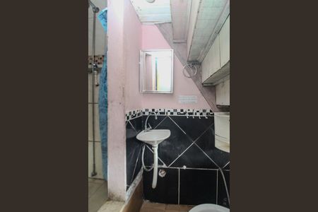 Banheiro de casa para alugar com 1 quarto, 120m² em Cristal, Porto Alegre