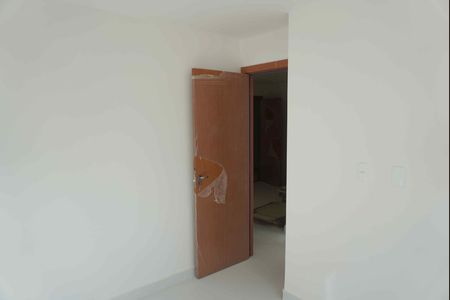 Quarto 2 de apartamento para alugar com 2 quartos, 39m² em Chácara Estela, Barueri