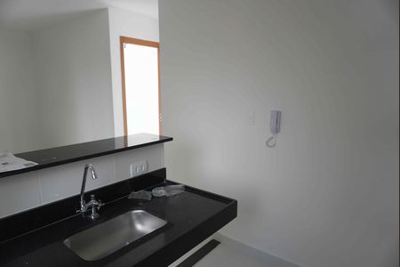Cozinha de apartamento para alugar com 2 quartos, 39m² em Chácara Estela, Barueri