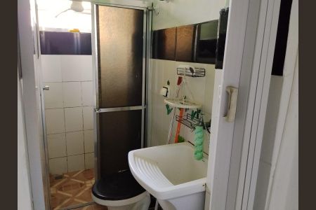 Banheiro / Área de Serviço de apartamento para alugar com 1 quarto, 27m² em José Menino, Santos