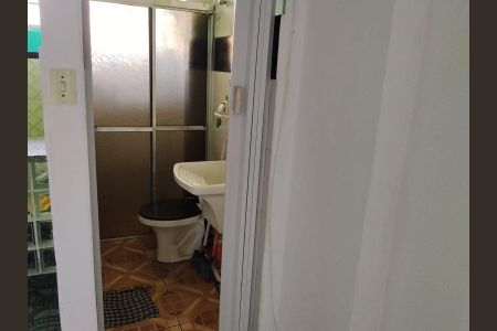 Banheiro / Área de Serviço de apartamento para alugar com 1 quarto, 27m² em José Menino, Santos