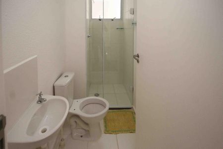 Banheiro de apartamento para alugar com 2 quartos, 43m² em Parque São Lourenço, São Paulo